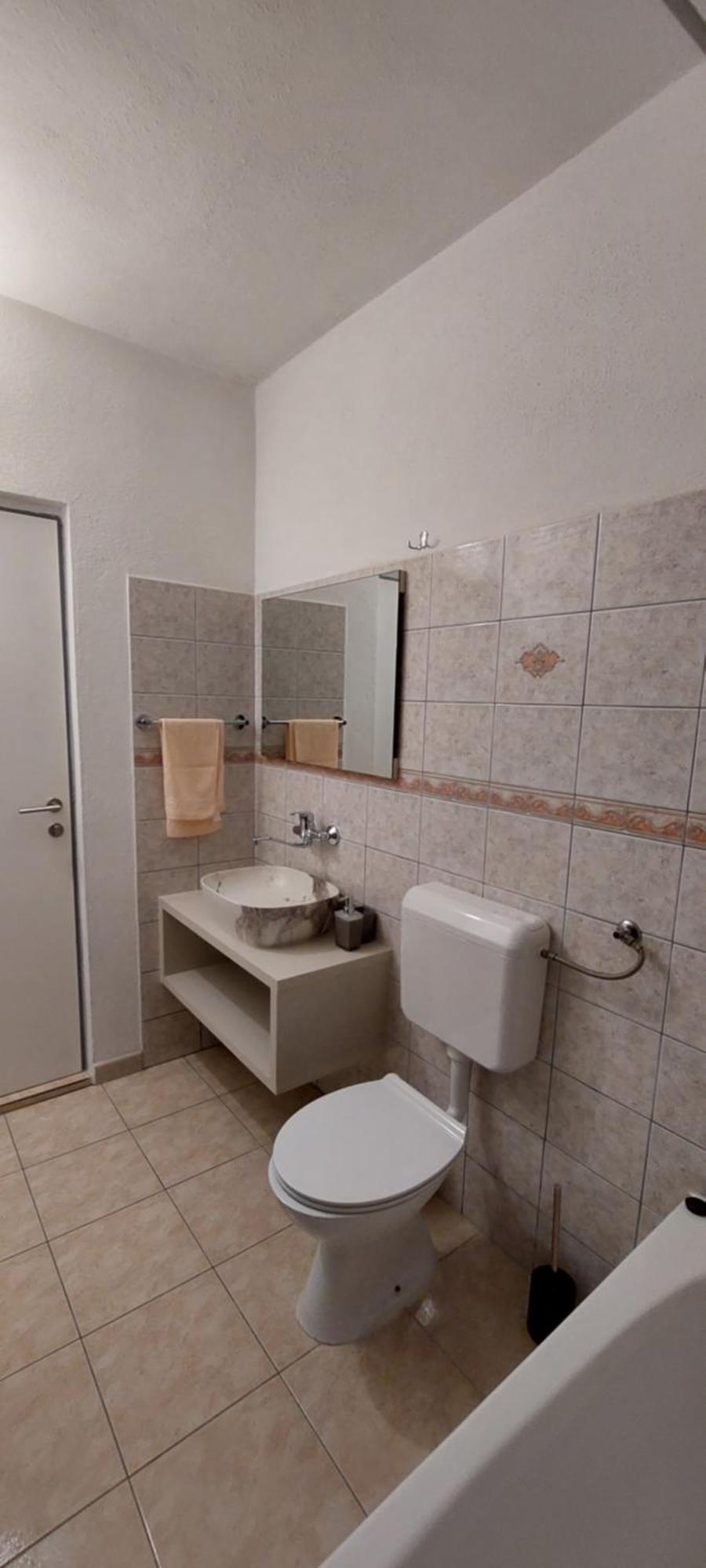 Apartments Dana Omis Bagian luar foto