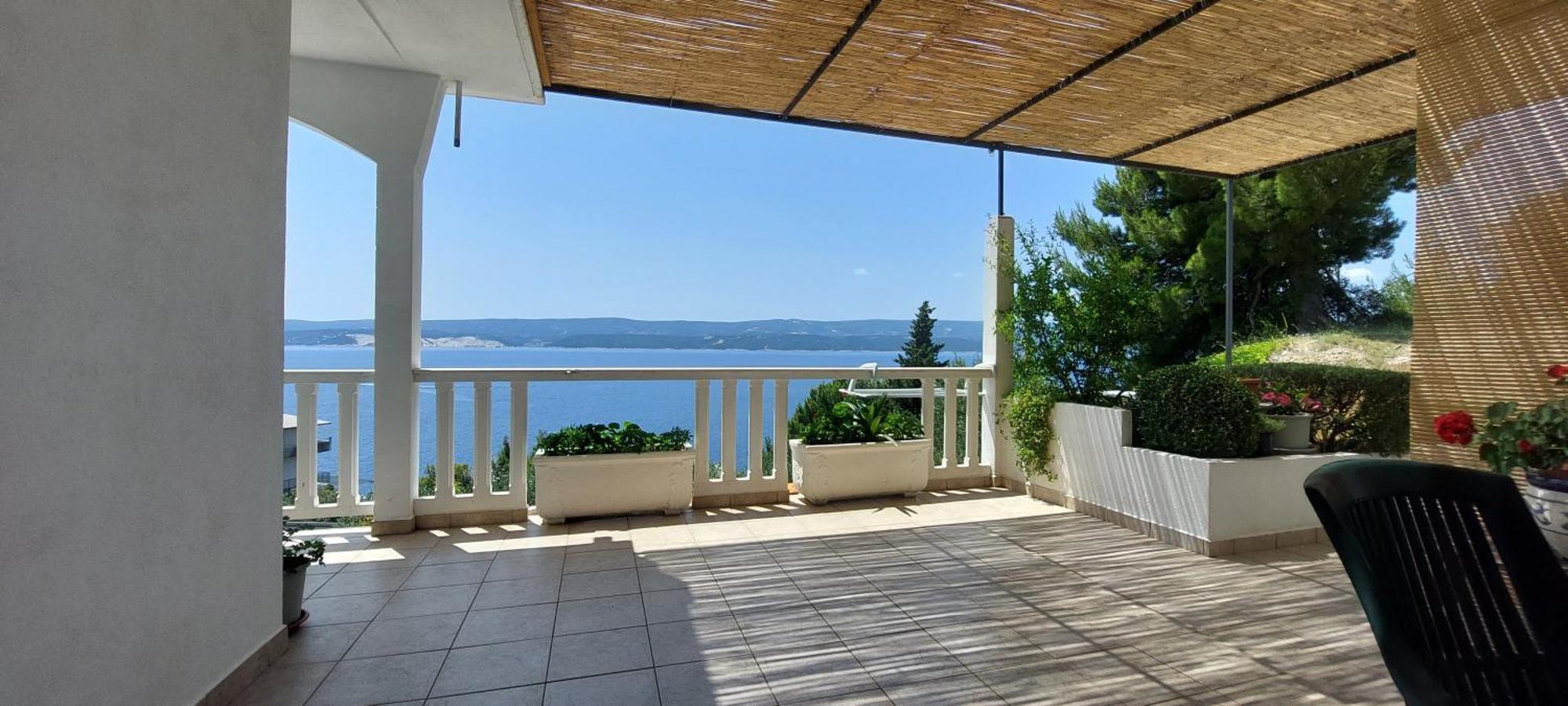 Apartments Dana Omis Bagian luar foto